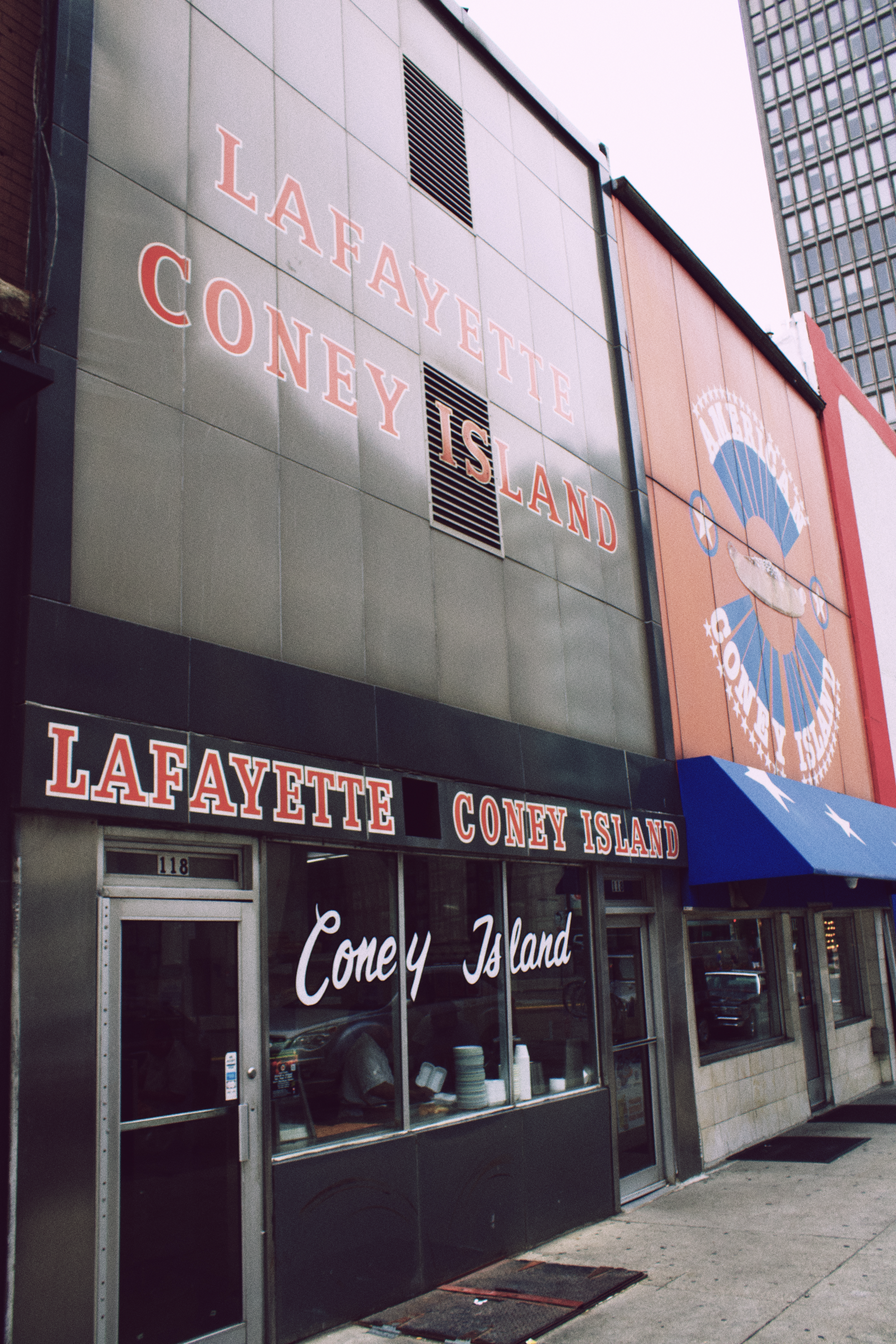 TheConeyIsAnIslandForTheWorkingClass.AmeliaGillis,